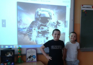 Antek i Oliwier chcą być kosmonautami